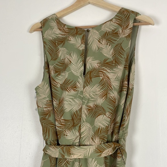 June & Hudson sleeveless V neck tree branch leave sage green tie belt jumpsuit 1 - Picture 8 of 10